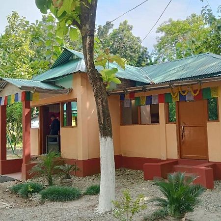 Leo Jungle Retreat By Stayapart , Jaldapara Madari Hat Екстер'єр фото