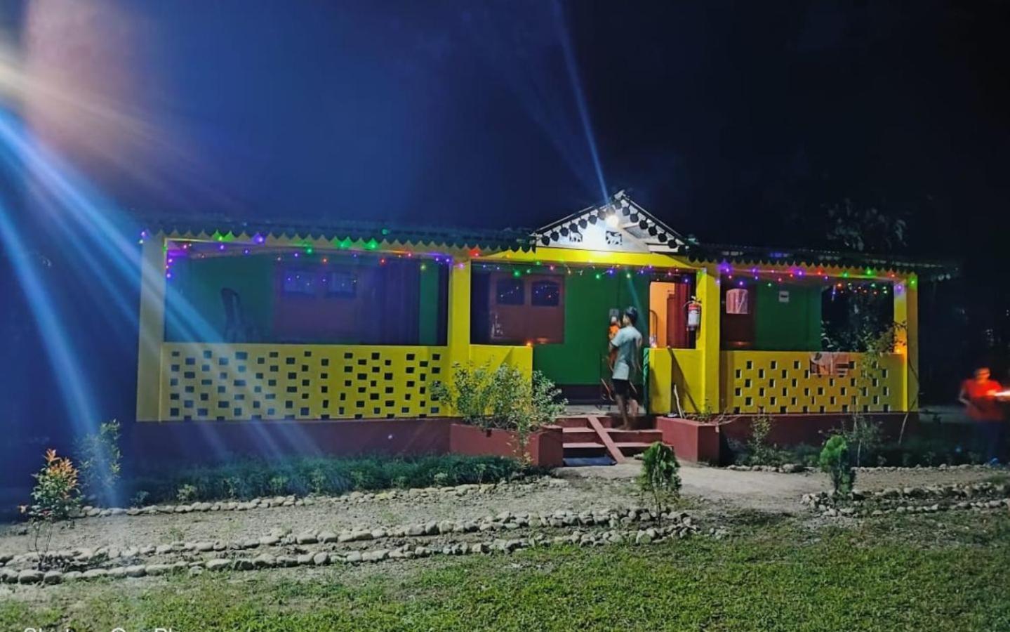 Leo Jungle Retreat By Stayapart , Jaldapara Madari Hat Екстер'єр фото